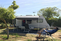 Parcelas camping (tiendas o caravanas y vehículo)